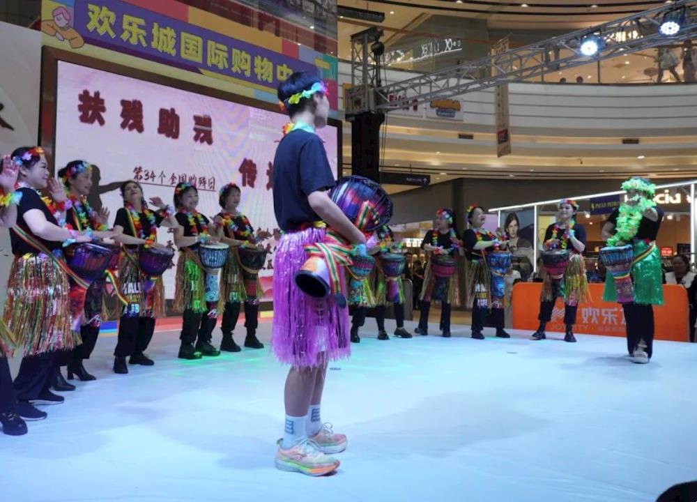 d19b9904b3604d45b85e904f7df1fd24.jpg