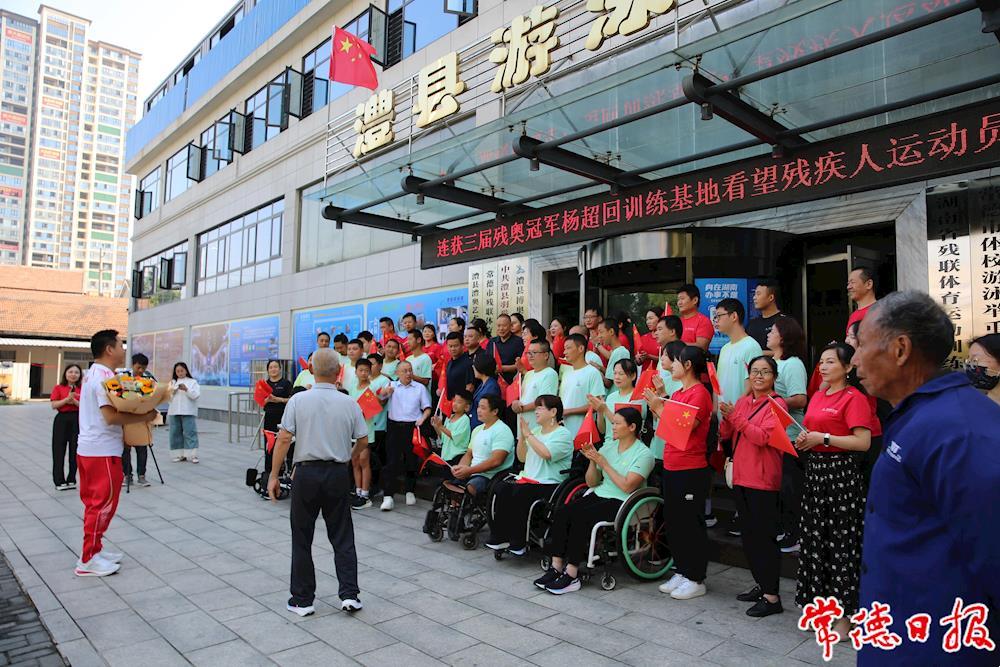 4d134e8dac574d389afc0d9835784f22.jpg