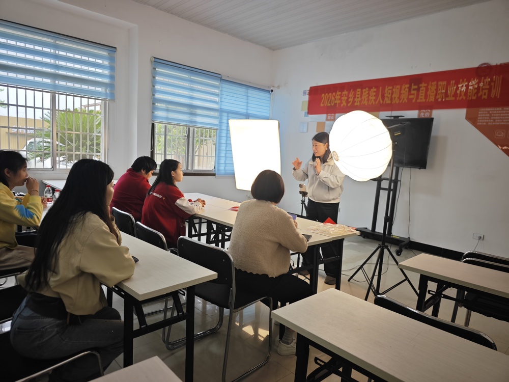 ef4b30922a200b99973e416e6c58c43c