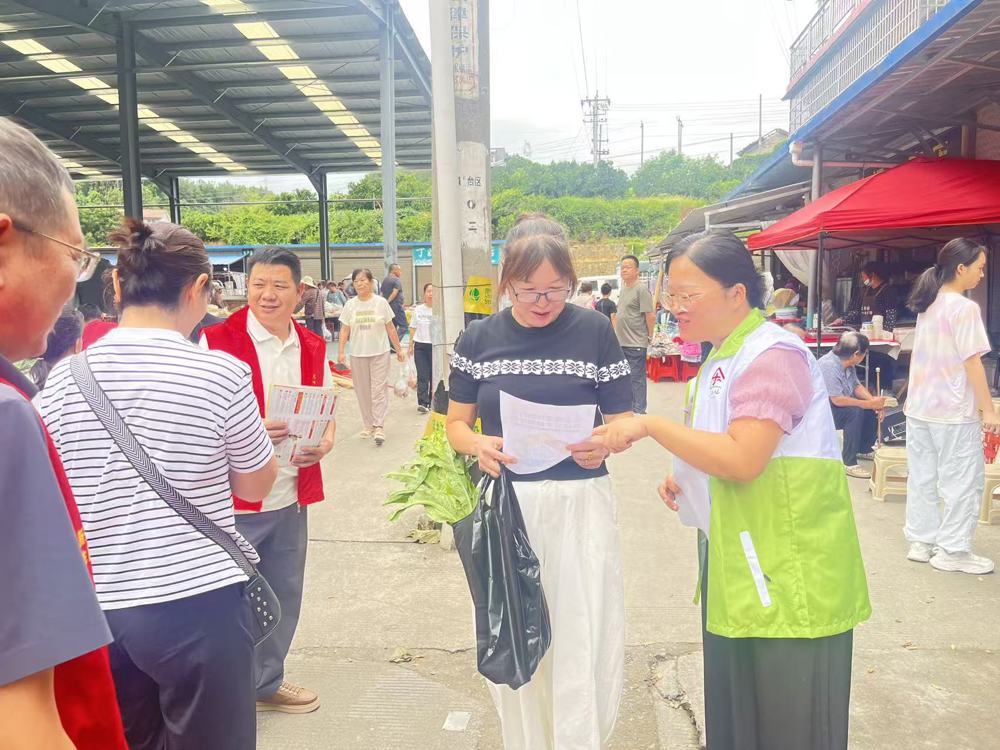石门县开展全国第十个残疾预防日宣传
