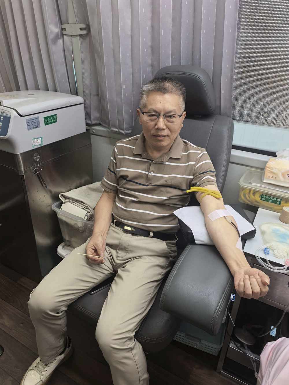 市残联开展无偿献血活动